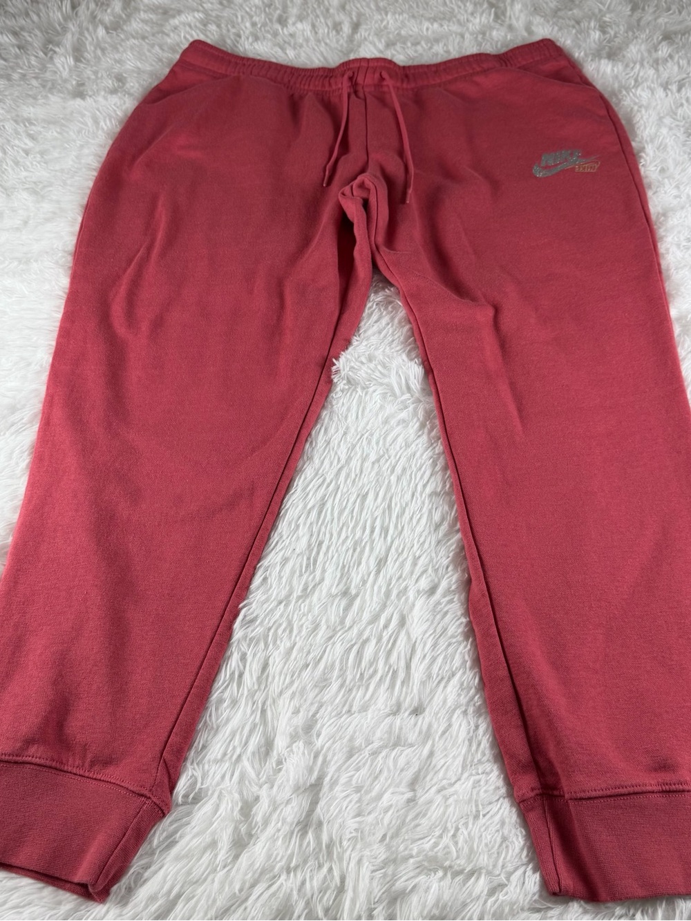Nike women’s club fleece glitter logo joggers sweatpants pink coral 2XL Training